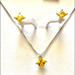 Fifth Avenue Collection Necklace & Earrings Set